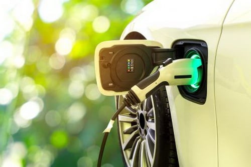 Electric Vehicle charging_500x333
