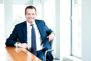 RS628_Neil Insull - Partner-scr-1